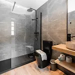 Ando Boutique Appartement *
